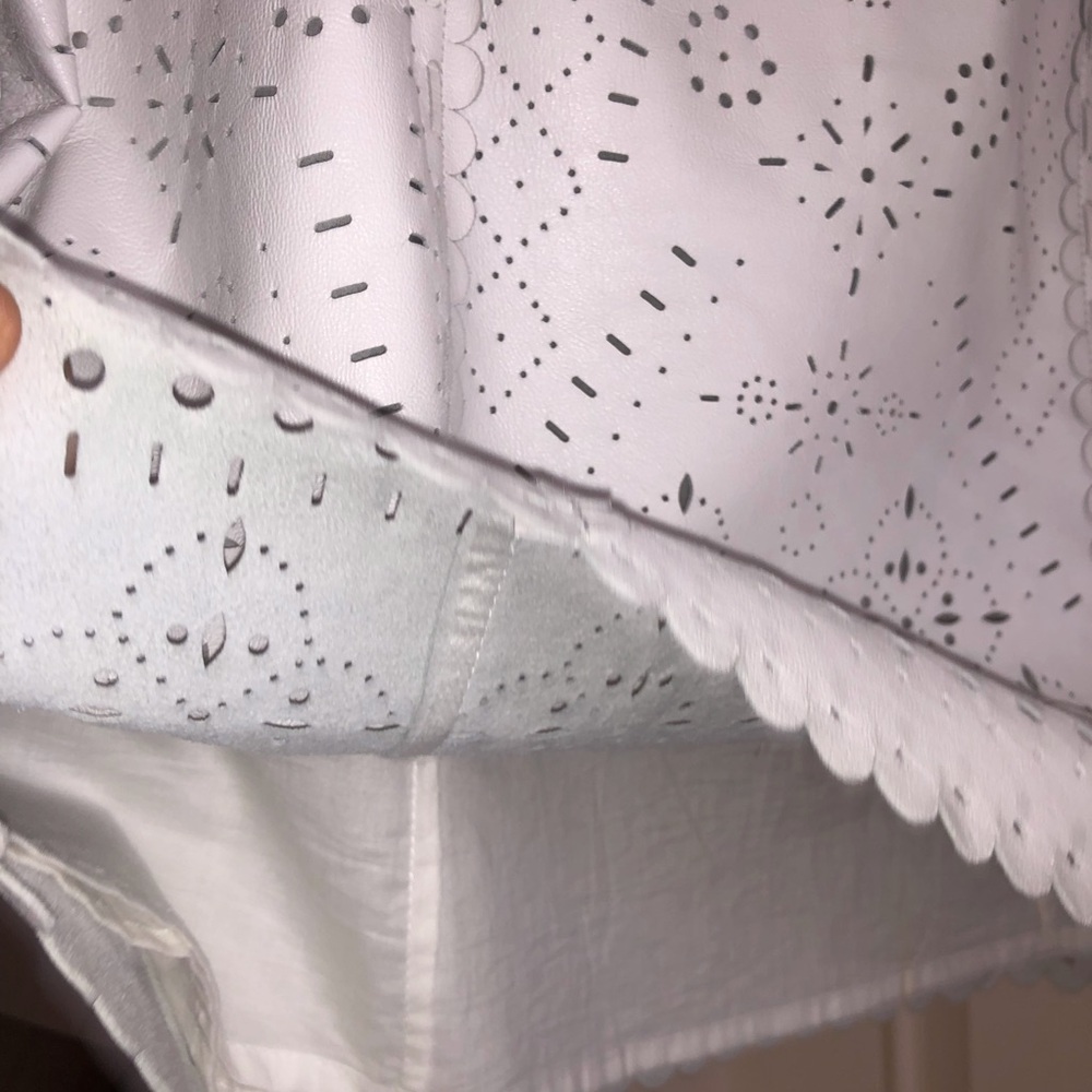 Worth White Perforated Real Leather Skirt Size 8 - Picture 7 of 10
